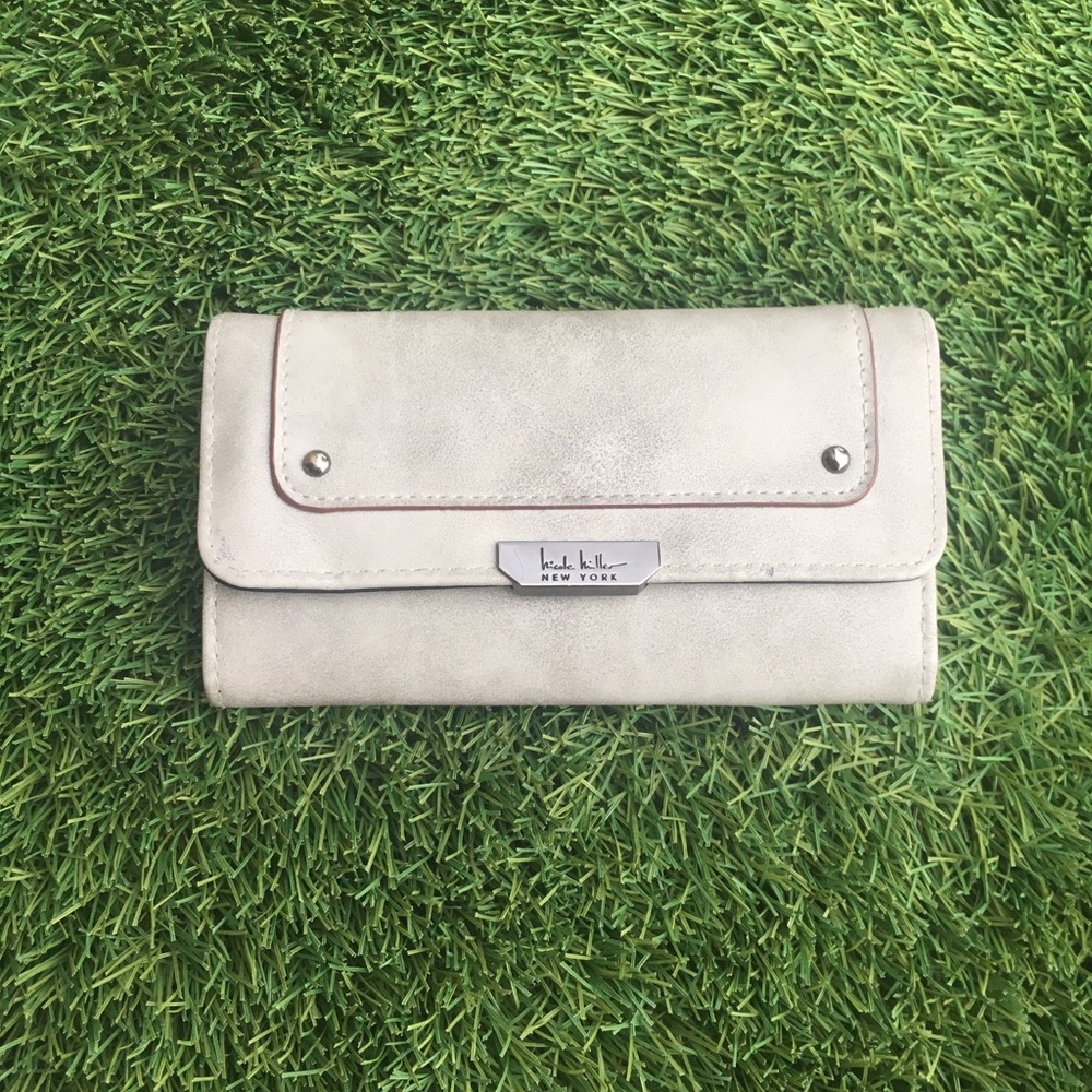 Nicole Miller wallet